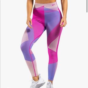 Nike women’s Lux High Rise 7/8 Tight Fit Training Pants